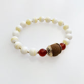 Beaded Tridacna Bracelet with Herbal Bead